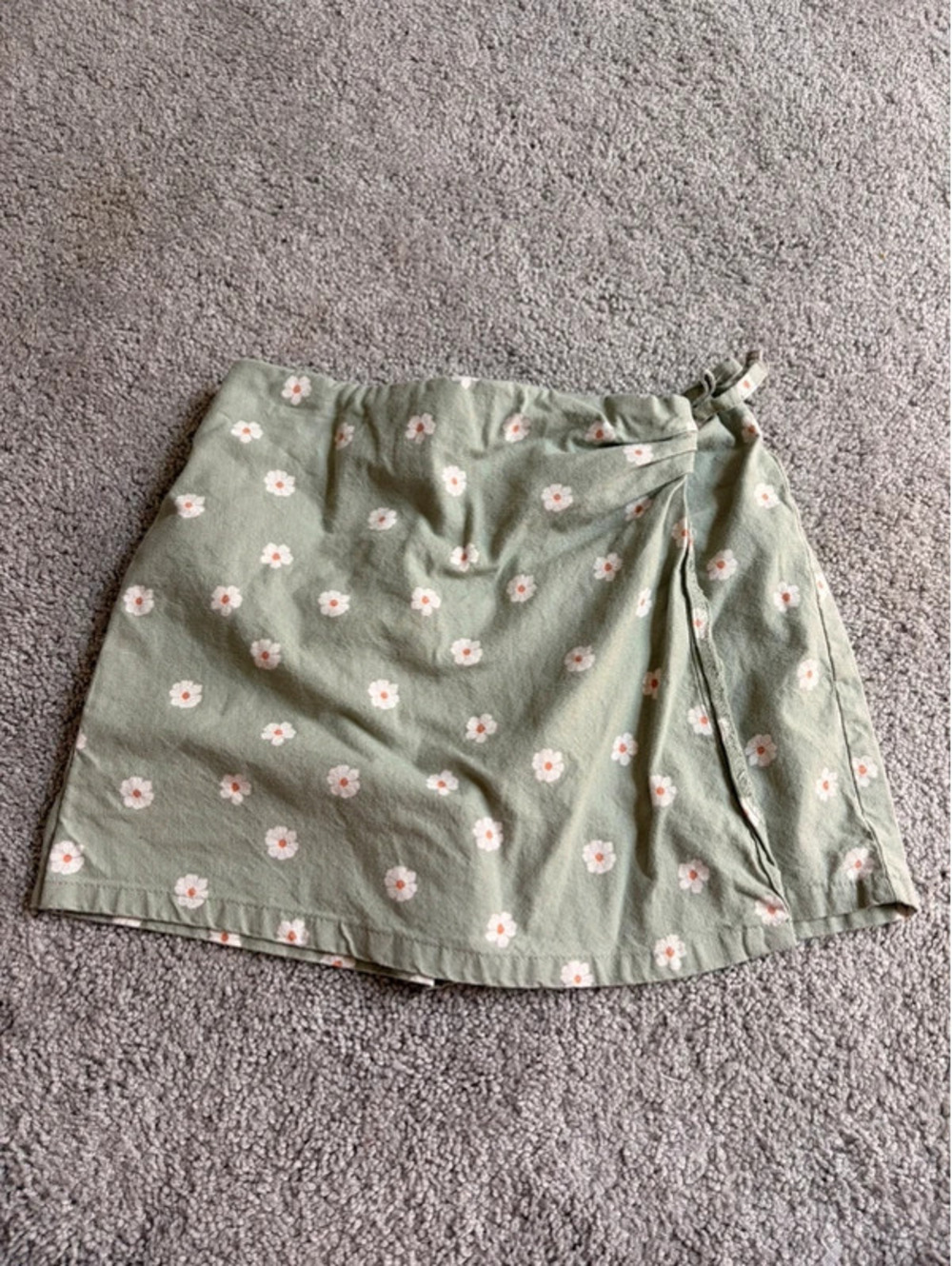 Nicole Miller Daisy Wrap Skort | Girls Size 10